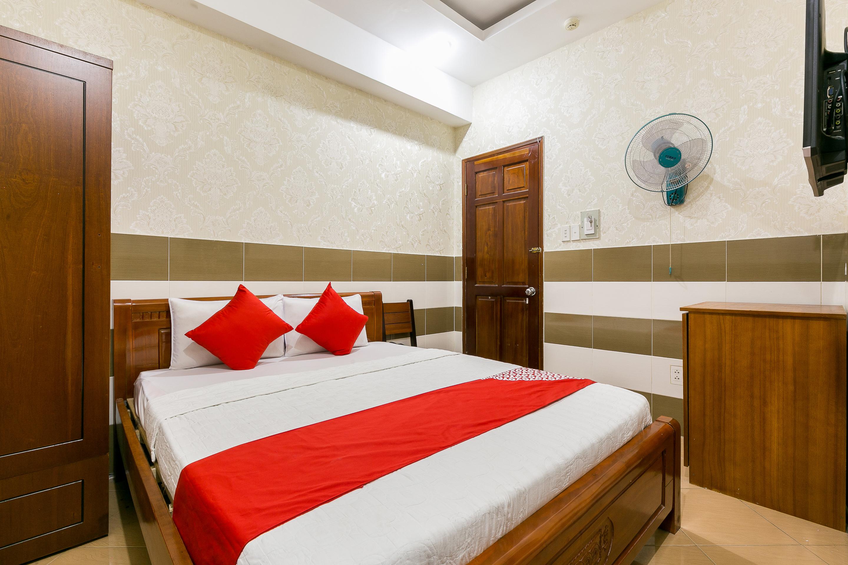 Binh Dung Hotel Ho Chi Minh City Exterior photo
